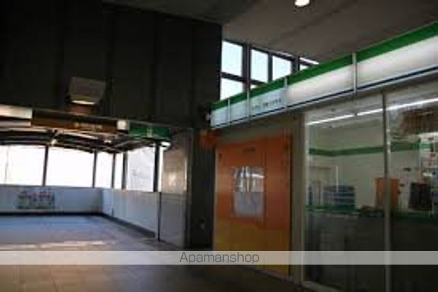 その他　ファミリーマート中央大学・明星大学駅店（その他）まで1555m
