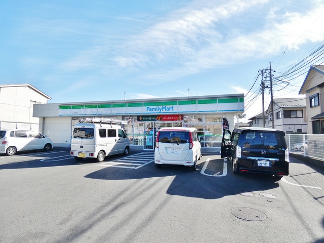 コンビニ　ファミリーマート立川通り店（コンビニ）まで597m