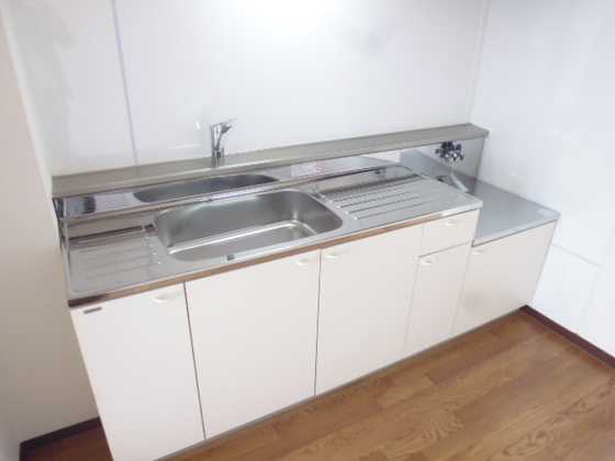 キッチン　※別部屋の写真です