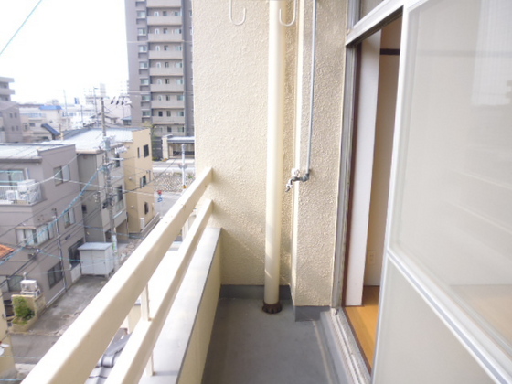 バルコニー　※別部屋の写真です