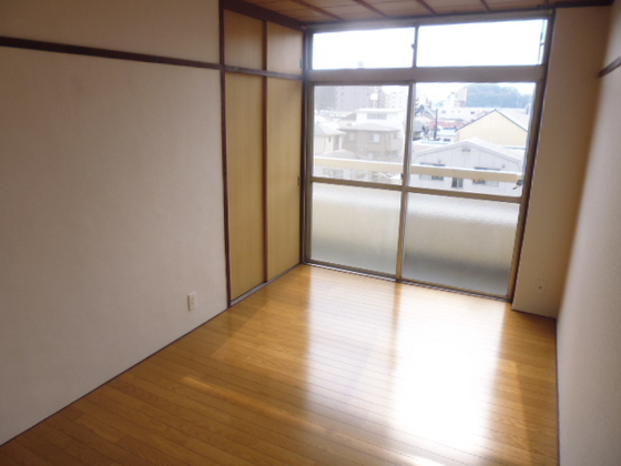 居室・リビング　※別部屋の写真です