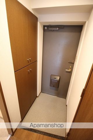 地下鉄南北線 中島公園駅 徒歩5分 11階建 築25年の玄関写真