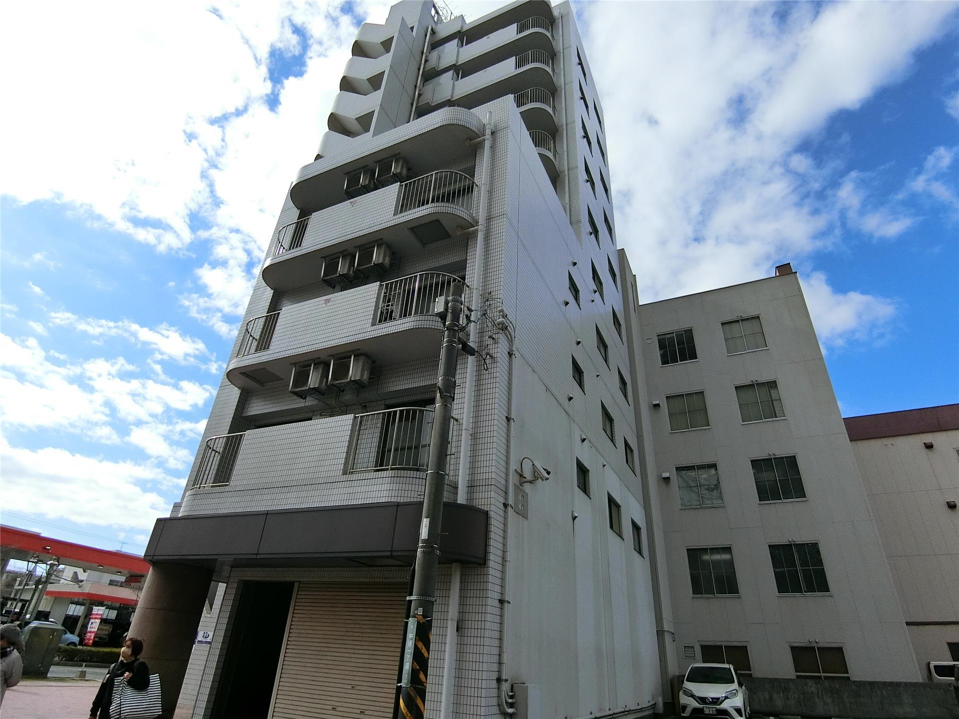 建物外観　1995年築　グリン金剛マンション