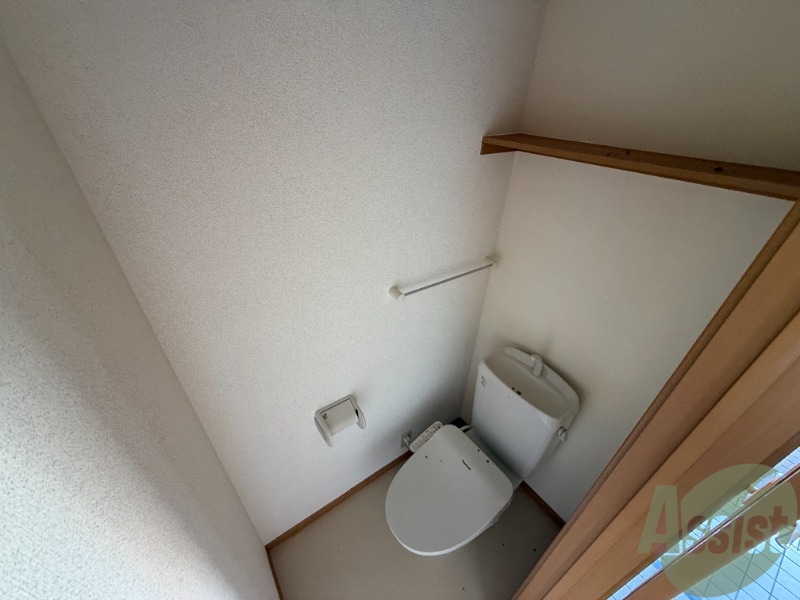 トイレ　トイレはこのようになっています。使いやすそうですね。