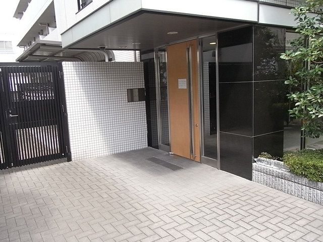 エントランス　きれいなエントランス