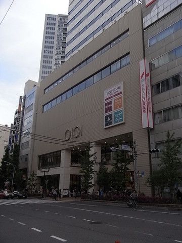 ショッピングセンター　丸井（ショッピングセンター）まで423m