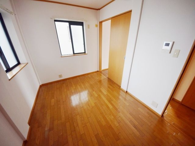 居室・リビング　★日当たり良好のお部屋★