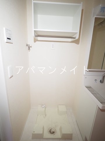 その他設備　室内洗濯機置場です