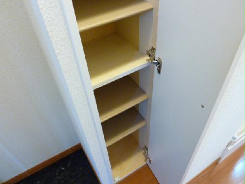 収納　シューズボックス