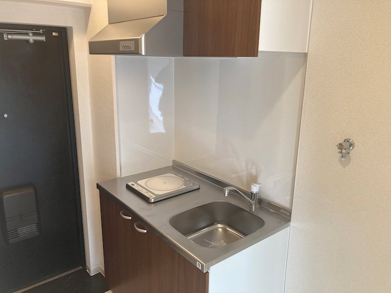 キッチン　IHコンロ付きの新品に代わります