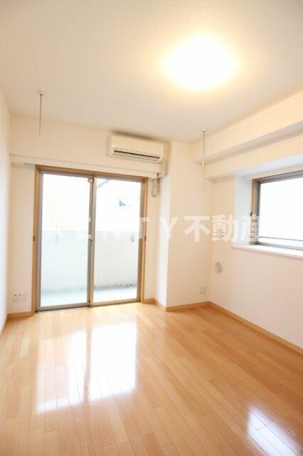 プライムアーバン大森の居間写真