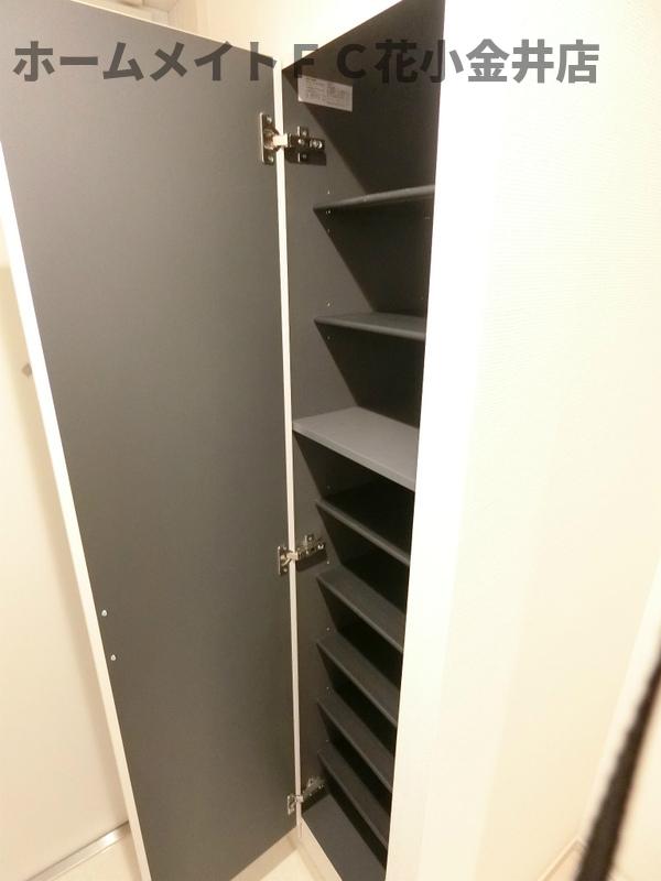 玄関　落ち着いた玄関です