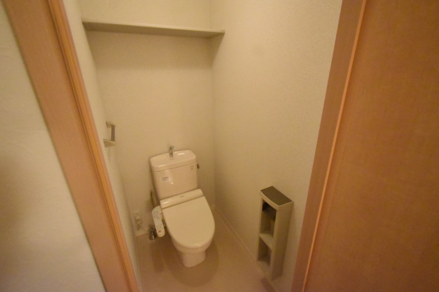 ＪＲ呉線 新広駅 徒歩17分 2階建 築17年のトイレ写真