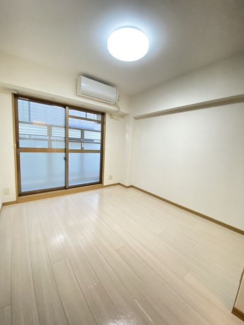 居室・リビング　使いやすい居間です