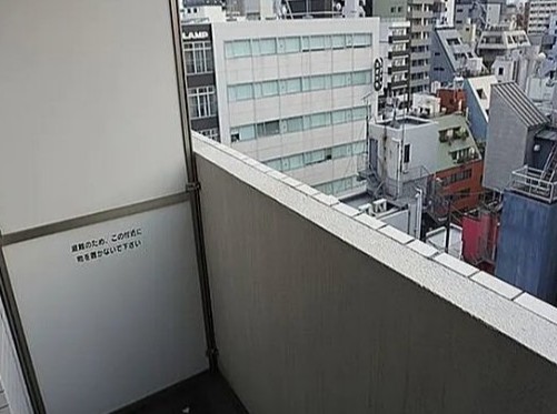 バルコニー