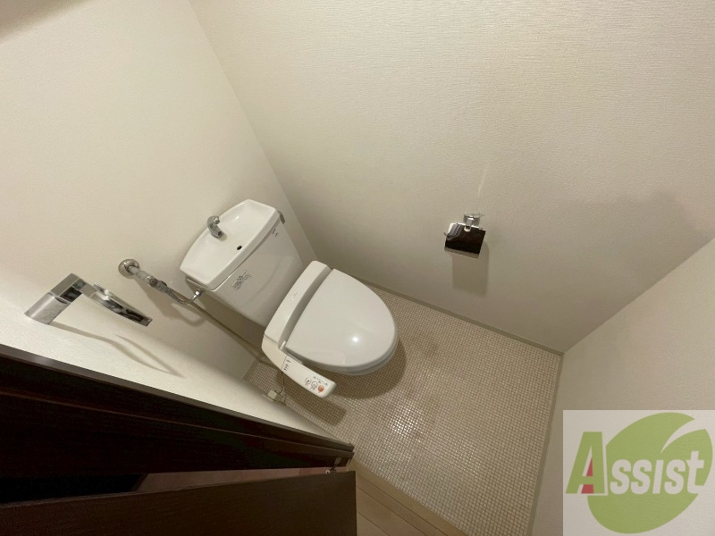 トイレ　こちらはトイレです。清潔感があり、安心して使用できます。
