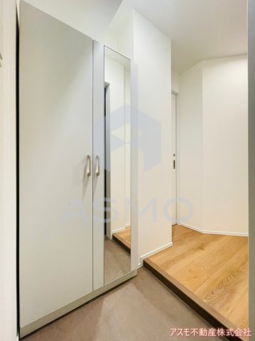 玄関　同マンション別部屋　参考写真