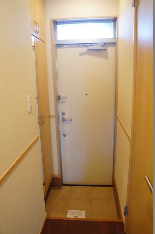 コモドレジデンスIIの玄関写真