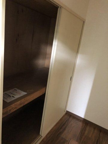 ＪＲ両毛線 山前駅 徒歩1分 3階建 築43年の内装写真
