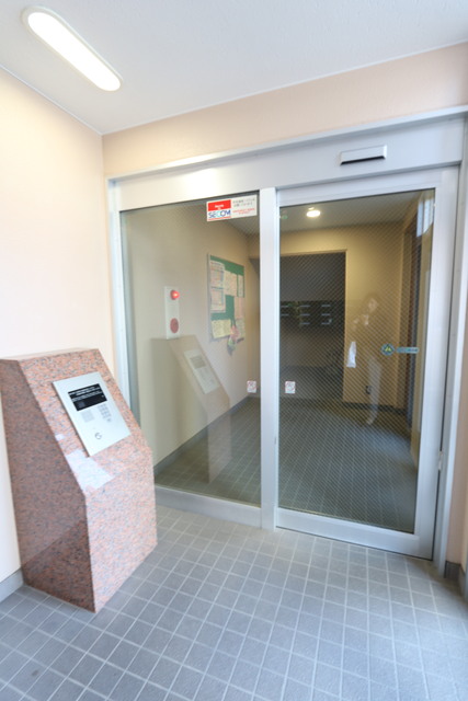 エントランス　☆オートロックあり☆