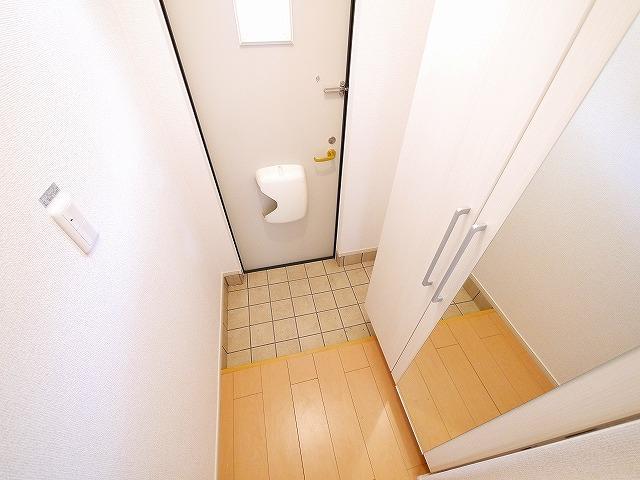 玄関　明るい玄関です