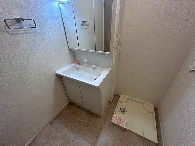 洗面設備　コンパクトで使いやすい洗面所