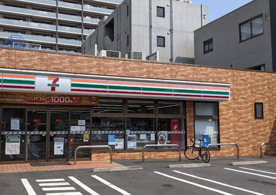 コンビニ　セブンイレブン江東扇橋店（コンビニ）まで130m