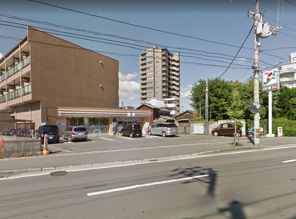 コンビニ　セブンイレブン徳島中常三島店（コンビニ）まで399m