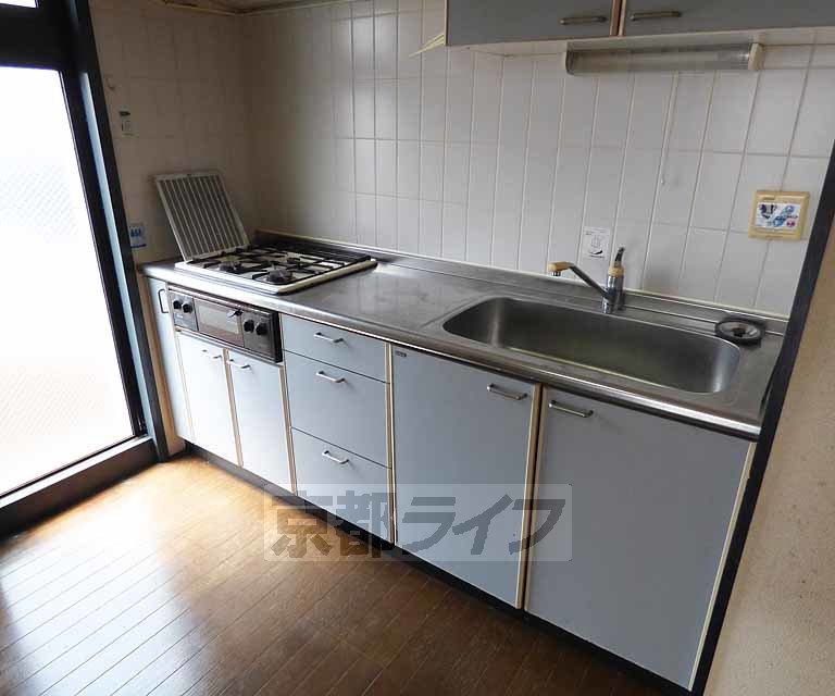 キッチン　キッチンです。