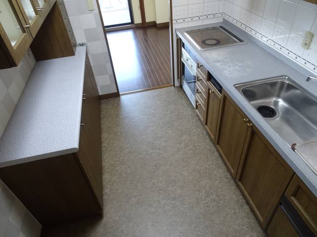 キッチン　IHクッキングヒーター付きシステムキッチン