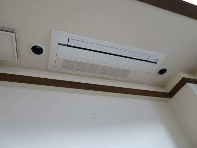 その他設備　エアコン