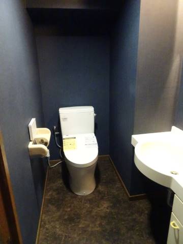 トイレ　温水洗浄便座