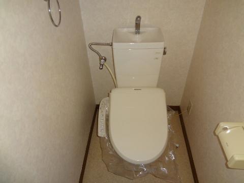 トイレ　シャワー付トイレ