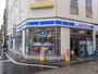 コンビニ　ローソン 仙川駅前店（コンビニ）まで948m