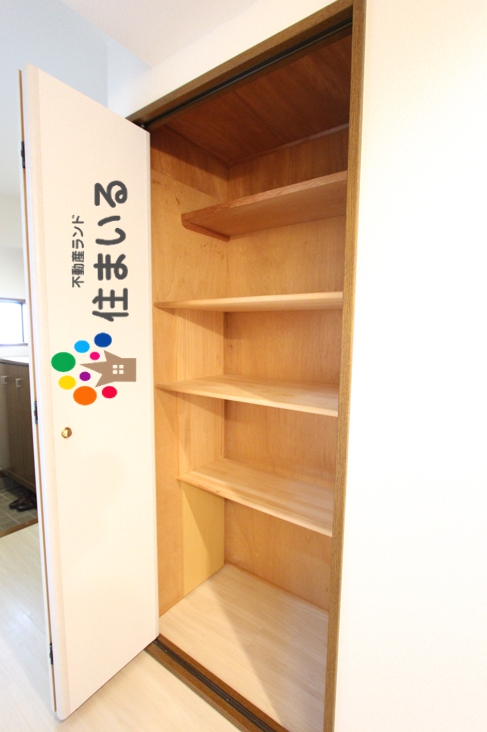 ドラックストア　ドラッグスギヤマ神の倉店（ドラッグストア）まで734m