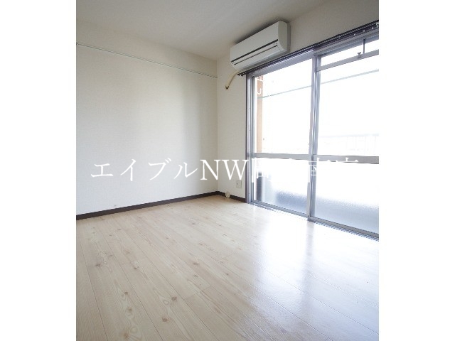 居室・リビング　居室