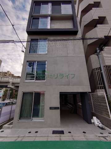 文京区水道のマンションの建物外観