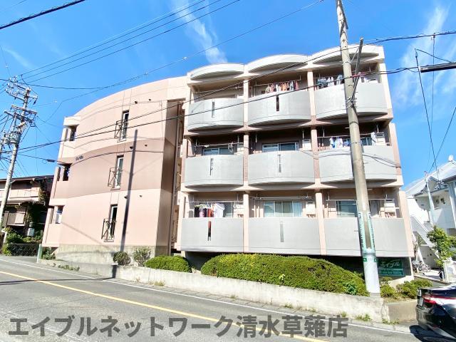 【静岡市駿河区聖一色のマンションの建物外観】