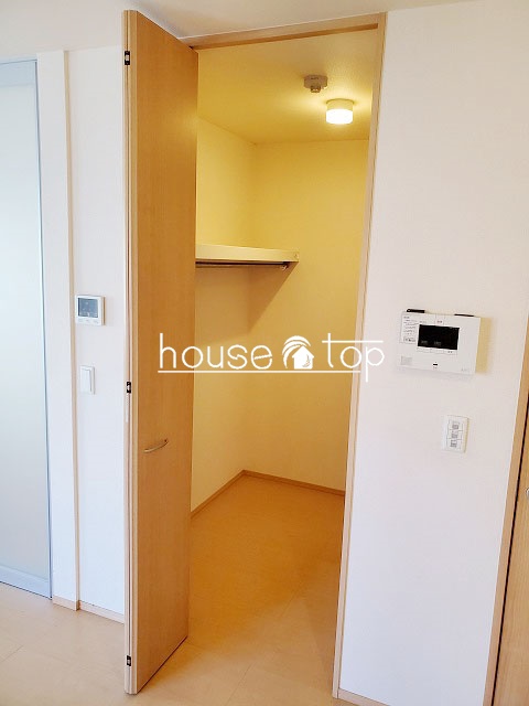 収納　ウォークインクローゼット完備