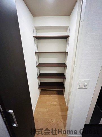 プレミアム菱屋西の内装写真