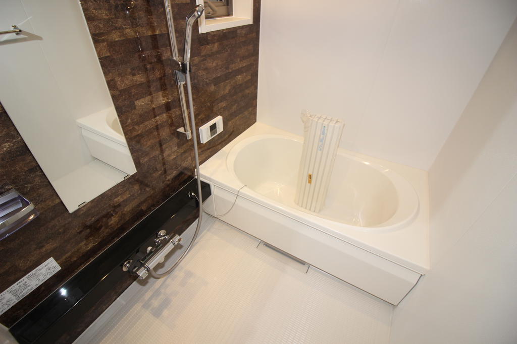 バス・シャワールーム　浴室：別号室の写真