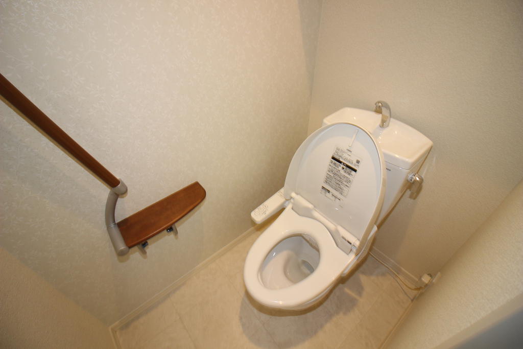 トイレ　トイレ：別号室の写真