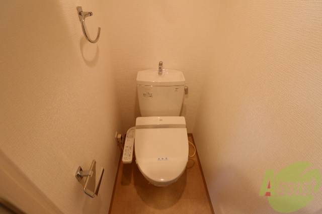 【神戸市兵庫区大開通のマンションのトイレ】