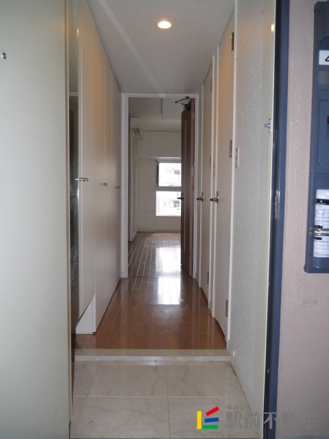 玄関　写真は同タイプ別部屋