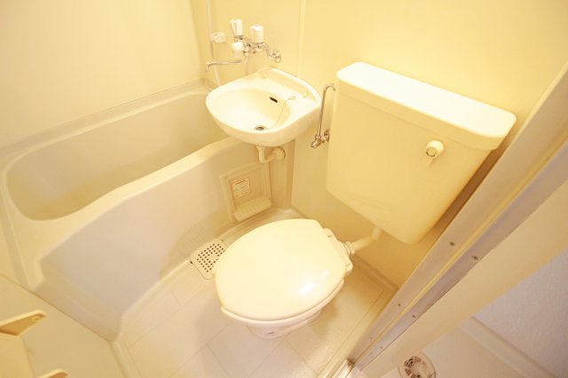 ホワイトハイツのトイレ写真