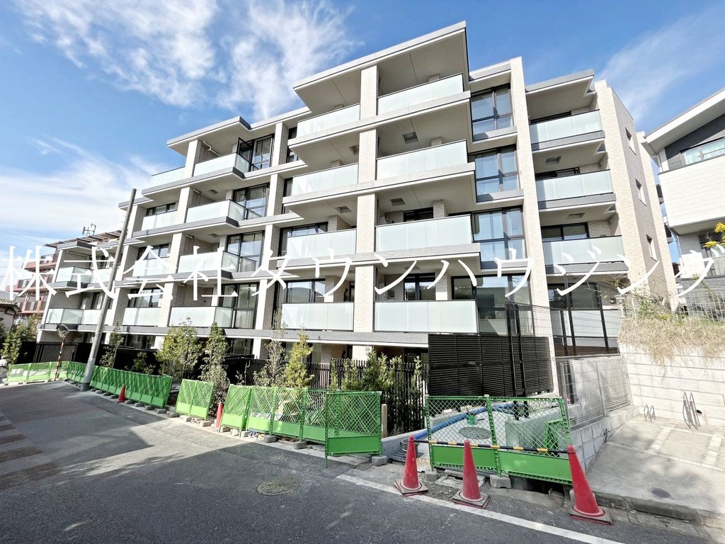 【大田区上池台のマンションの建物外観】