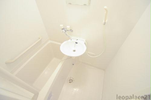 バス・シャワールーム　設備・使用は号室により異なる為、現況を優先致します。