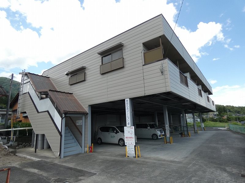 飯田広告マンション４の建物外観