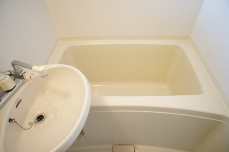 バス・シャワールーム　図面と現状に相違がある場合には現状を優先