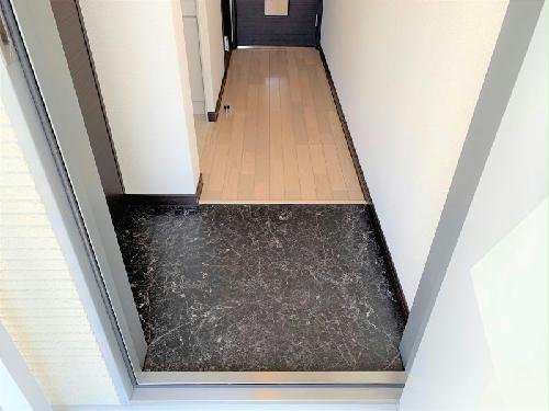 玄関　設備・仕様は号室により異なる為、現況を優先致します。